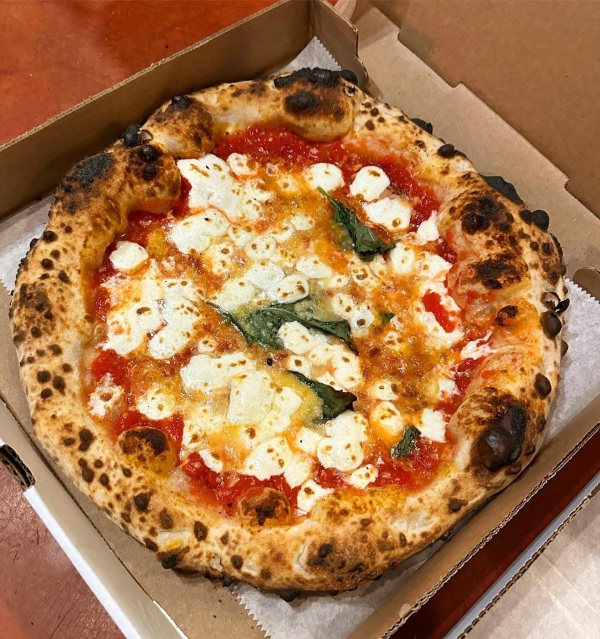 Mamma Mia Larkhall pizzas